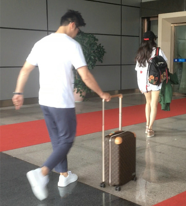 范冰冰的腿是罗圈腿吗,范冰冰的真实腿型