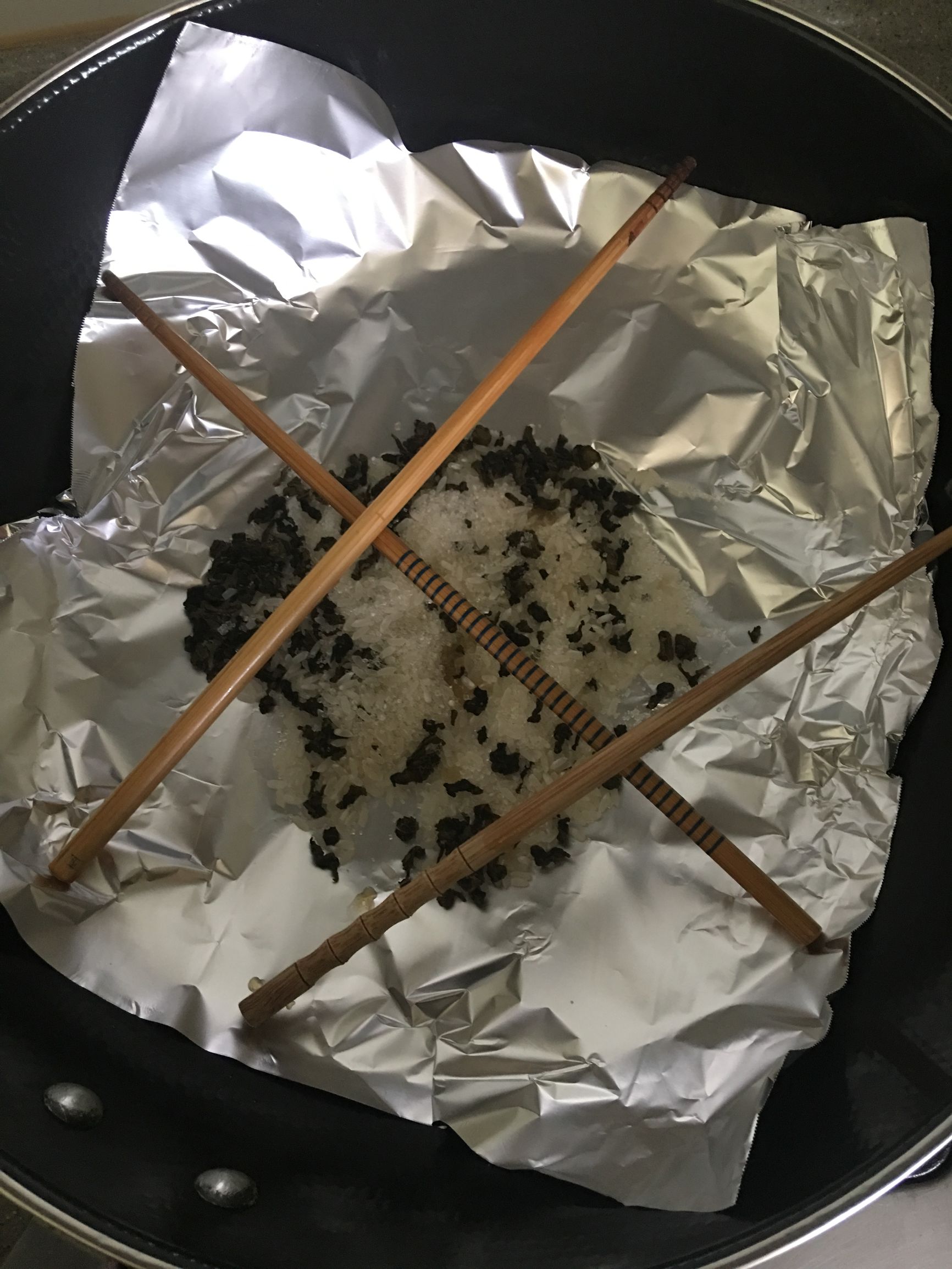 正宗东北熏烧鸡做法,东北老式熏鸡的制作方法