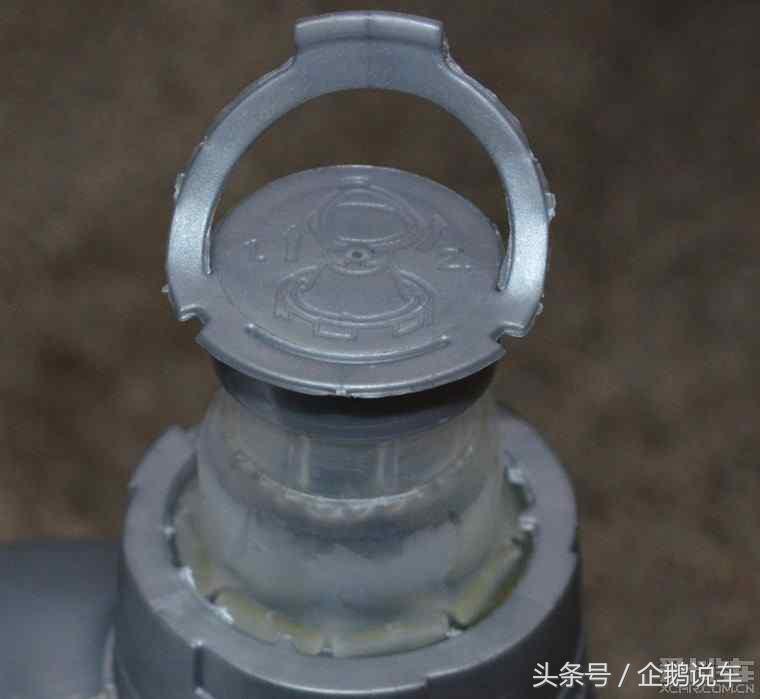 吃一堑长一智，真假机油史上最详细鉴别方法，从此让你的爱车喝上真机油，拿走不谢！