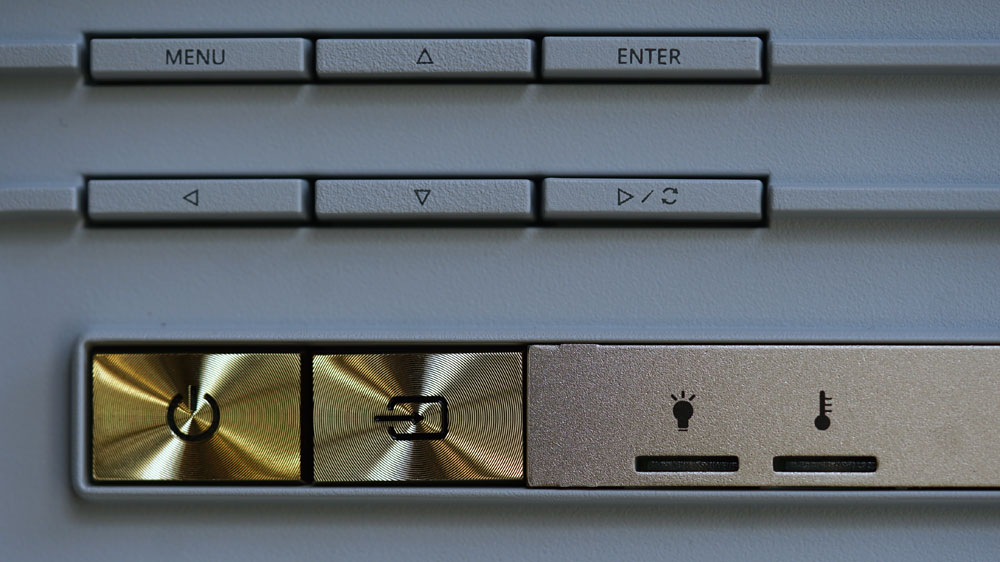 奥图码高流明4k投影机,奥图码uhd506投影机测评