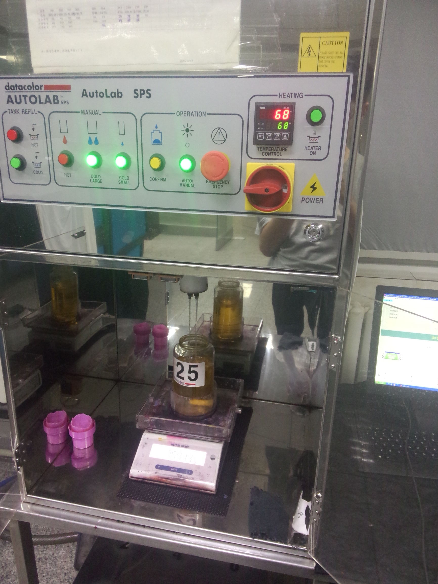 衣服的颜色是怎么弄上去的,衣服的颜色是怎么做出来的