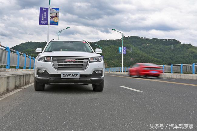 美来自于外在加内在,美来自于内心的纯净