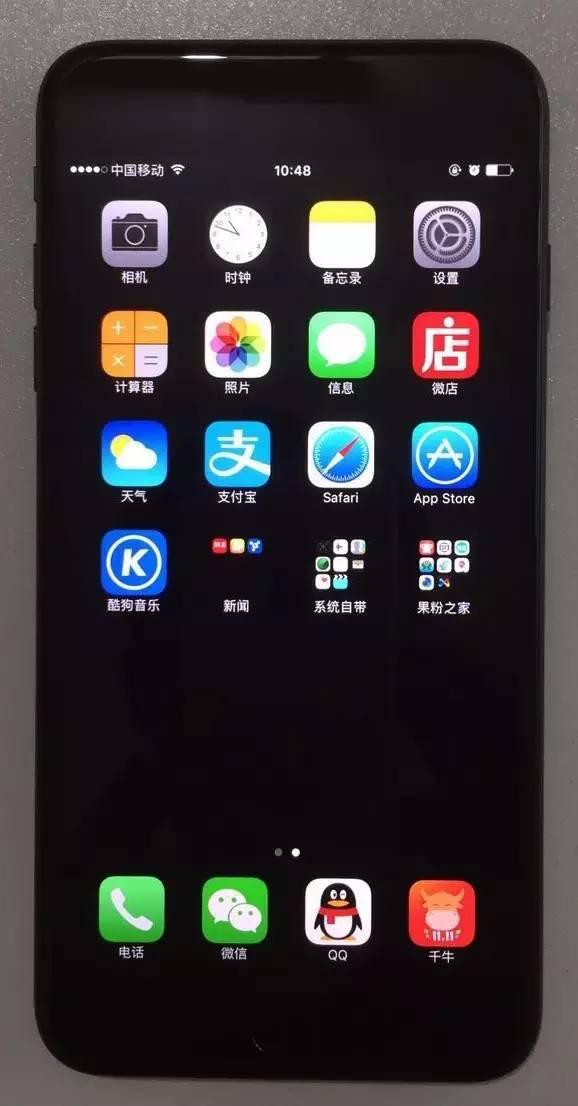 iphone怎么设置浅色深色两种壁纸,苹果7ios12.3.1隐藏dock全黑壁纸