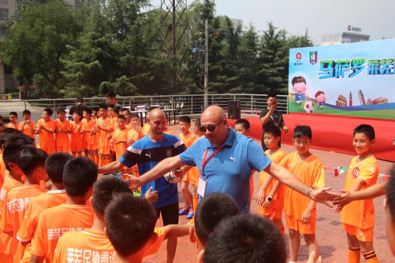 真难相信!意大利球星马萨罗到莱芜啦