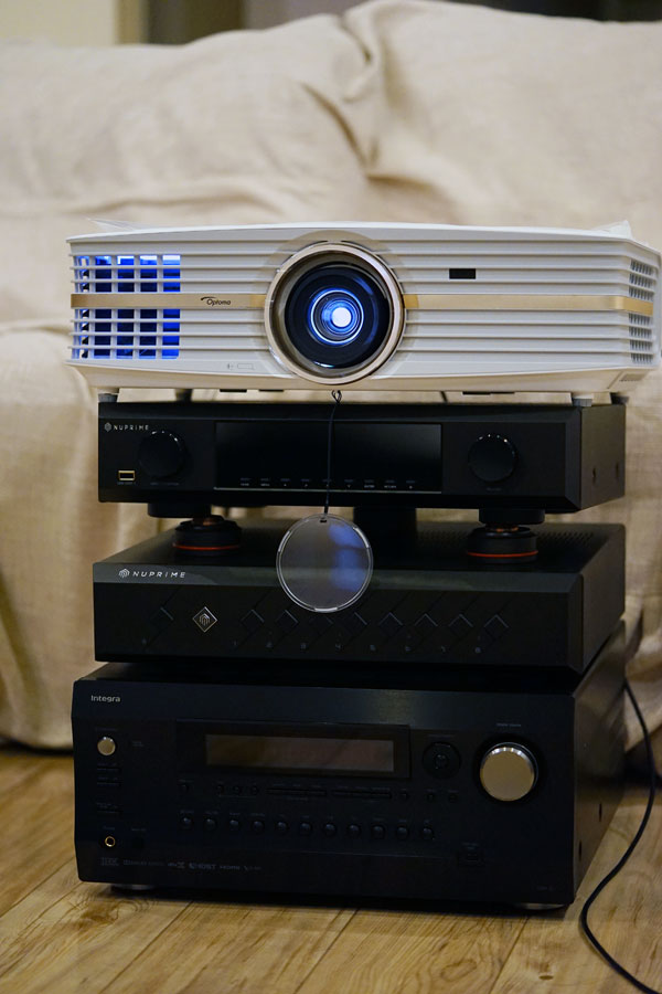 奥图码高流明4k投影机,奥图码uhd506投影机测评