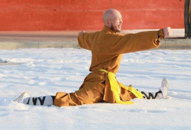 少林武僧团各个武僧演练少林武功,少林武僧实战演练