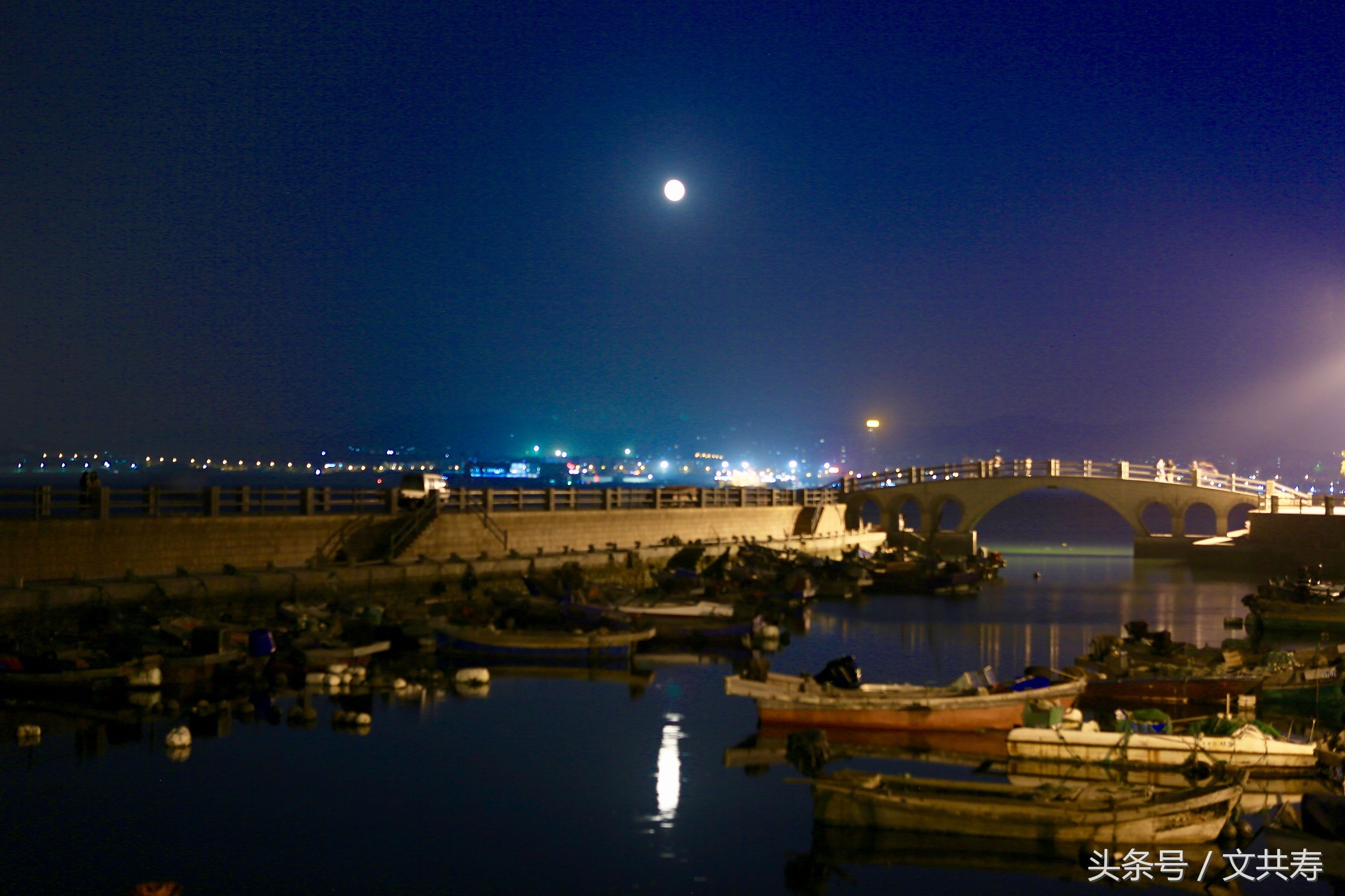 威海宛如梦幻的童话世界,威海雪夜风景