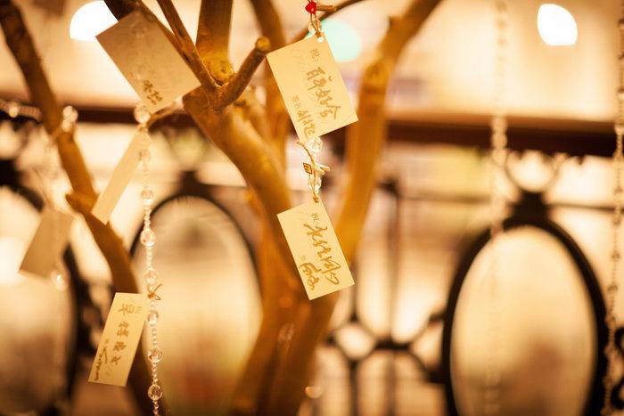 婚礼签到墙布置效果图,婚礼迎宾区签到台布置图片