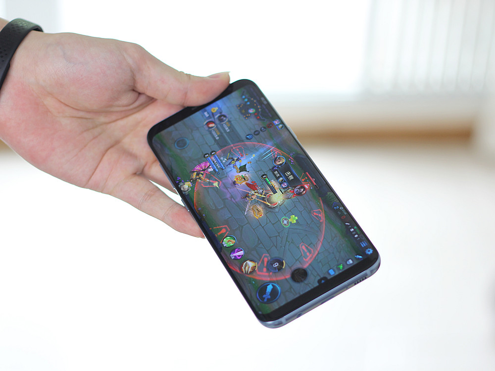 全新三星s8+还能买的到吗,苹果和三星s8选哪个