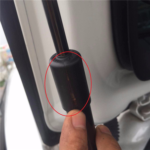 来自法兰西的名门贵族，无奈在中国却沦为“屌丝”