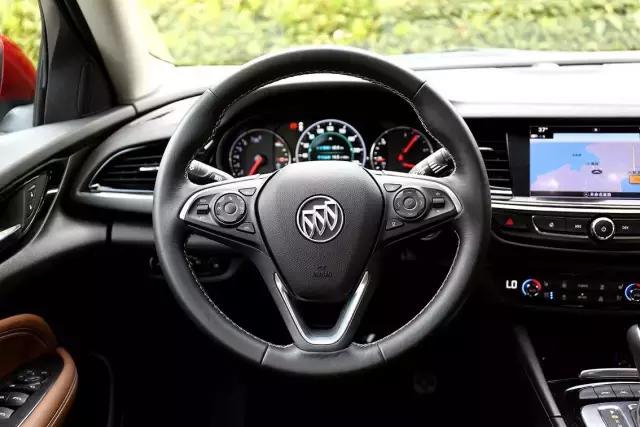 新君威2.0驾驶感受,新君威跑长途真实感受