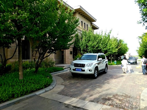 背着媳妇花30万买了台二手普拉多豁沙子，差点没被骂死！