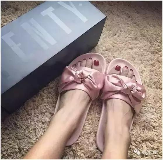 puma蕾哈娜同款鞋 (puma的蕾哈娜穿搭)