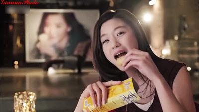 与“神医”刘洪滨相比,这些明星代言的虚假广告危害更大