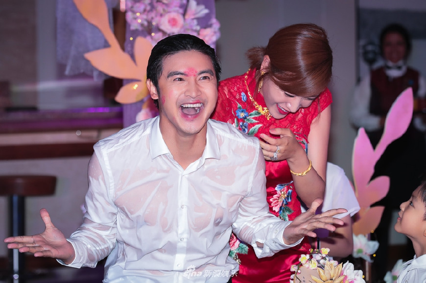 叶一茜田亮秀恩爱视频,田亮叶一茜15周年结婚纪念日