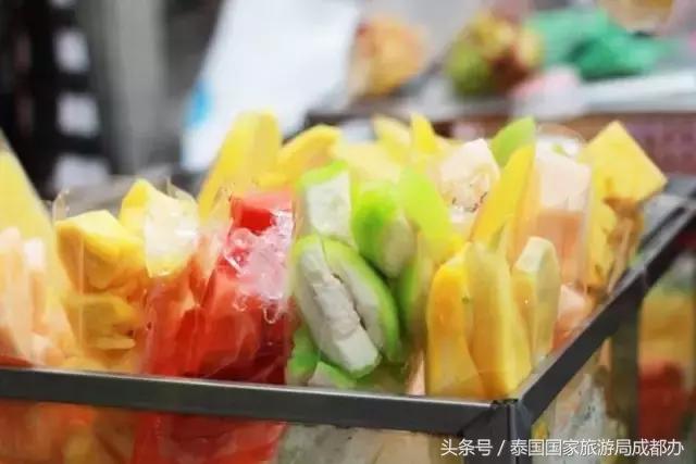 泰国100元一吨的食物,泰国100元小吃