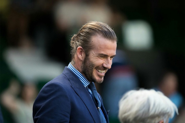 关于温网励志的故事简短,费德勒温网经典比赛