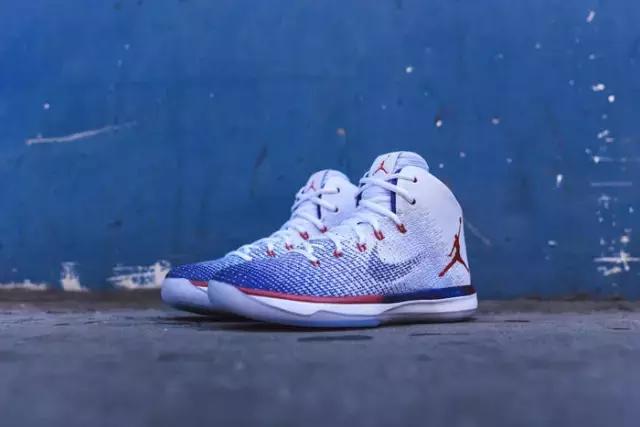 为荣誉而战，美国队配色球鞋大盘点