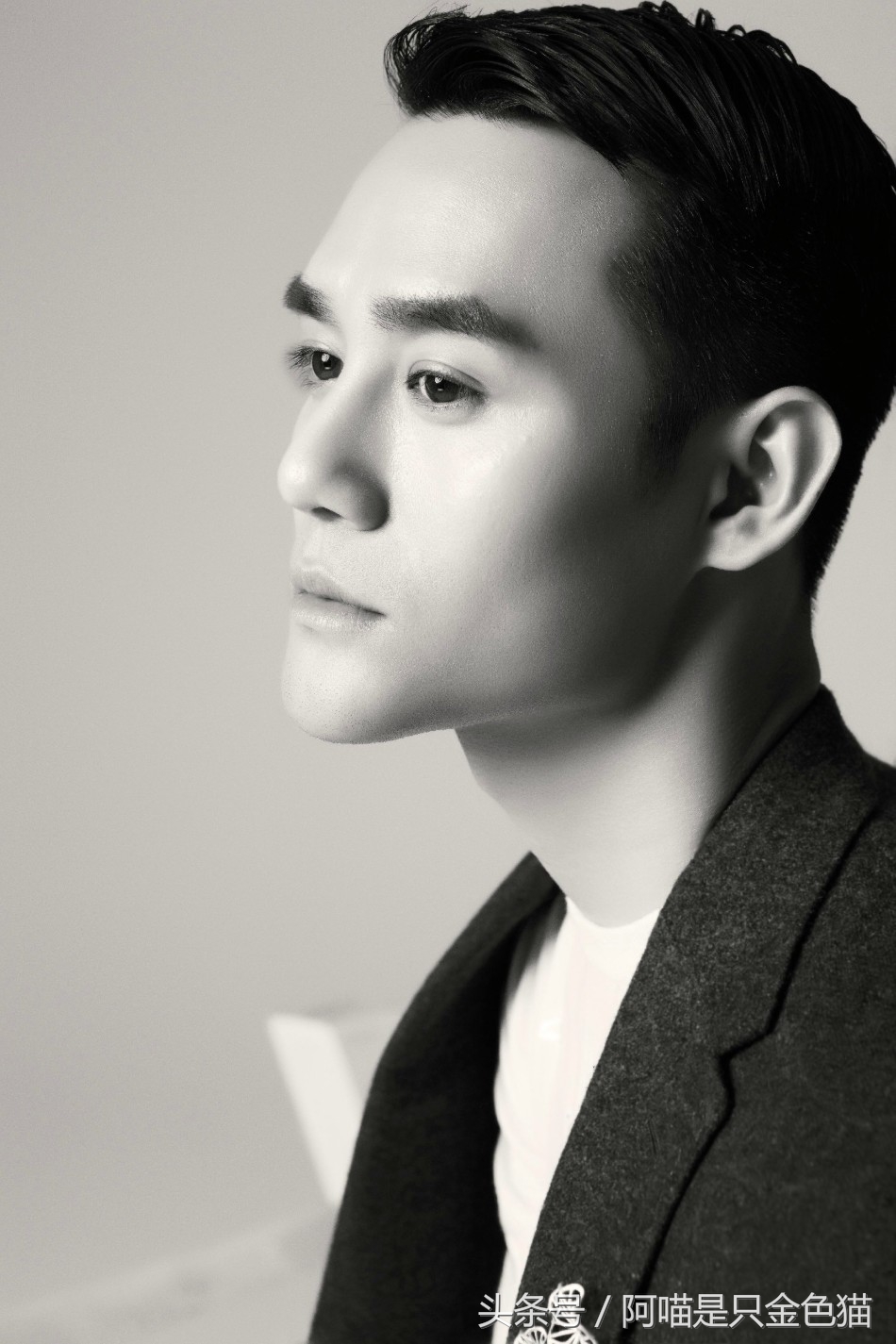 李易峰侧脸对比图,李易峰高清侧颜照片
