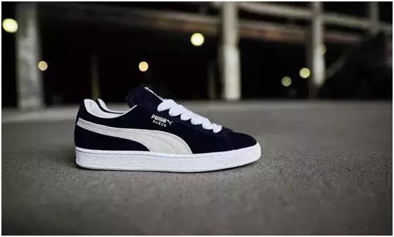 puma蕾哈娜同款鞋 (puma的蕾哈娜穿搭)