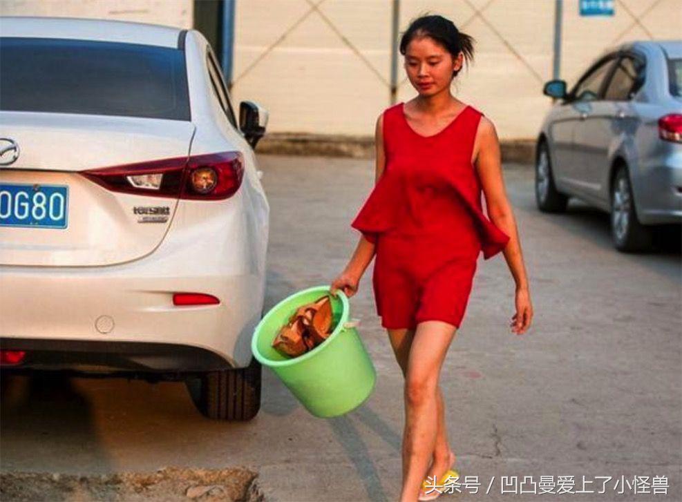 在工地上做工的女人,上班时候虽然满头大汗,然而她们下班后也是风情万种!