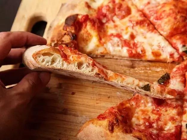 在12000公里外的上海，找一口记忆中的纽约披萨