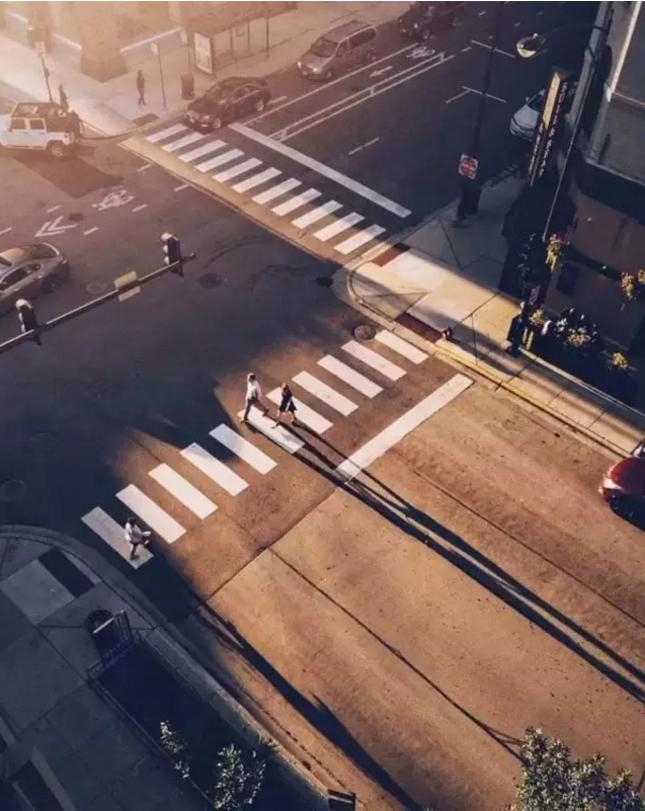 如何让拍摄的照片具有大片效果？格式化内存卡如何恢复？