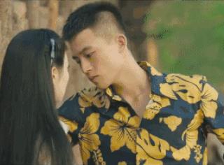 大甜甜、欧豪主演电影《青禾男高,豆瓣评分4.9,网友群嘲景甜:成功帮助大甜甜坐实一姐地位!