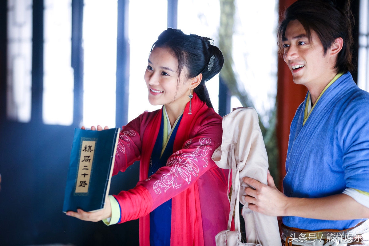 曾是丫鬟专业户,半年跑了三十几个剧组,袁姗姗:滚了几年了,我想和这个世界谈谈