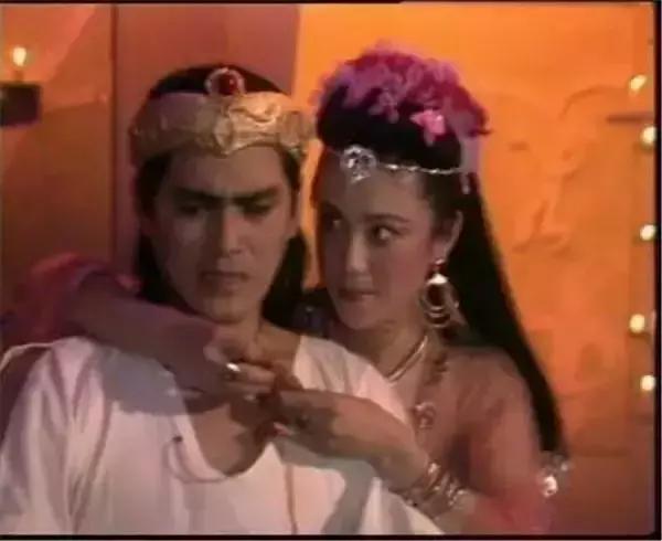 傅艺伟老版封神榜演出图片,封神榜傅艺伟和汤镇宗对台词