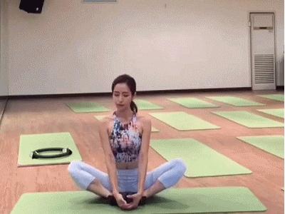 别再傻傻的节食了饭前按一个穴位,别再傻傻的节食了