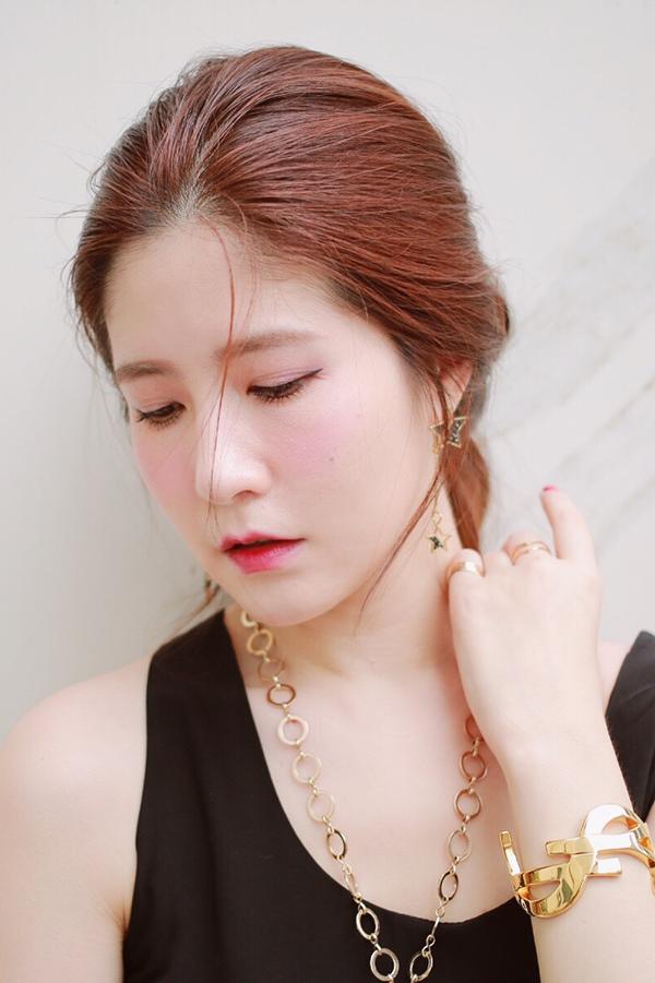 ysl女神粉底和ysl恒久粉底区别,雅诗兰黛沁水粉底和ysl恒久粉底液