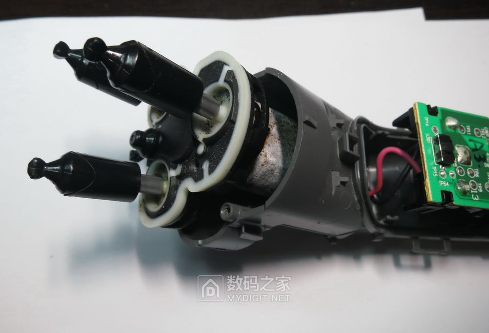 剃须刀真实体验,剃须刀触感飞利浦