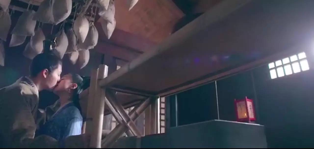 醉玲珑开播盛典陈伟霆做动作,陈伟霆在醉玲珑中被吐槽