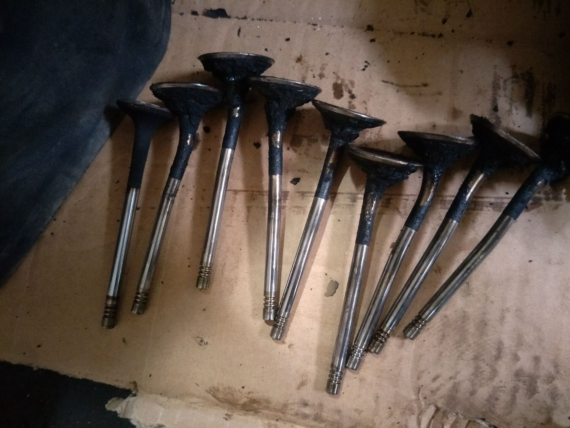 奥迪a6机油灯报警亮红灯,奥迪a6机油灯报警仪表调校