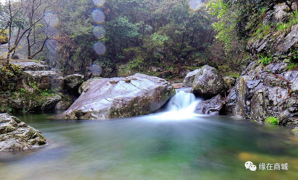 盛夏七月,商城县这几个地方被避暑游客挤爆了……