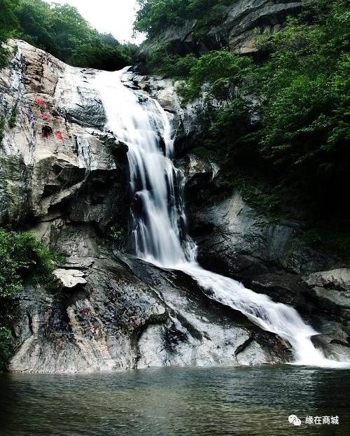 盛夏七月,商城县这几个地方被避暑游客挤爆了……