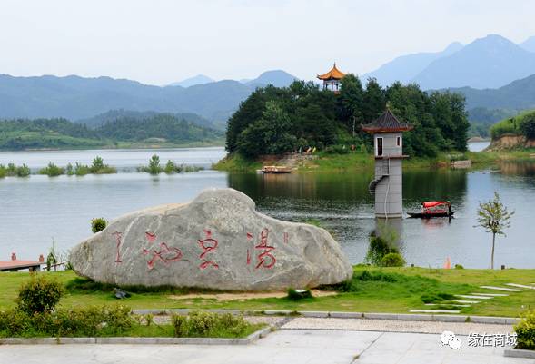 盛夏七月,商城县这几个地方被避暑游客挤爆了……