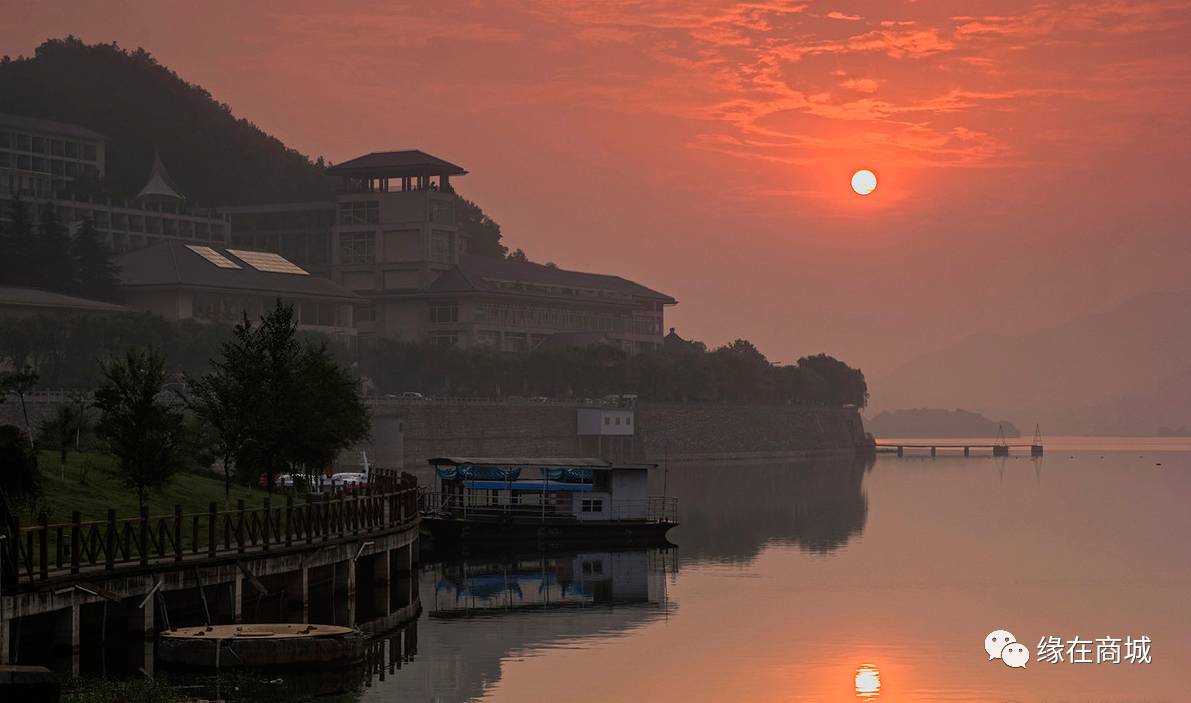 盛夏七月,商城县这几个地方被避暑游客挤爆了……