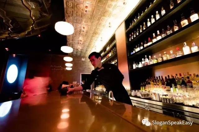 朋友开个店,卖酒的!一滴入魂Slogan!