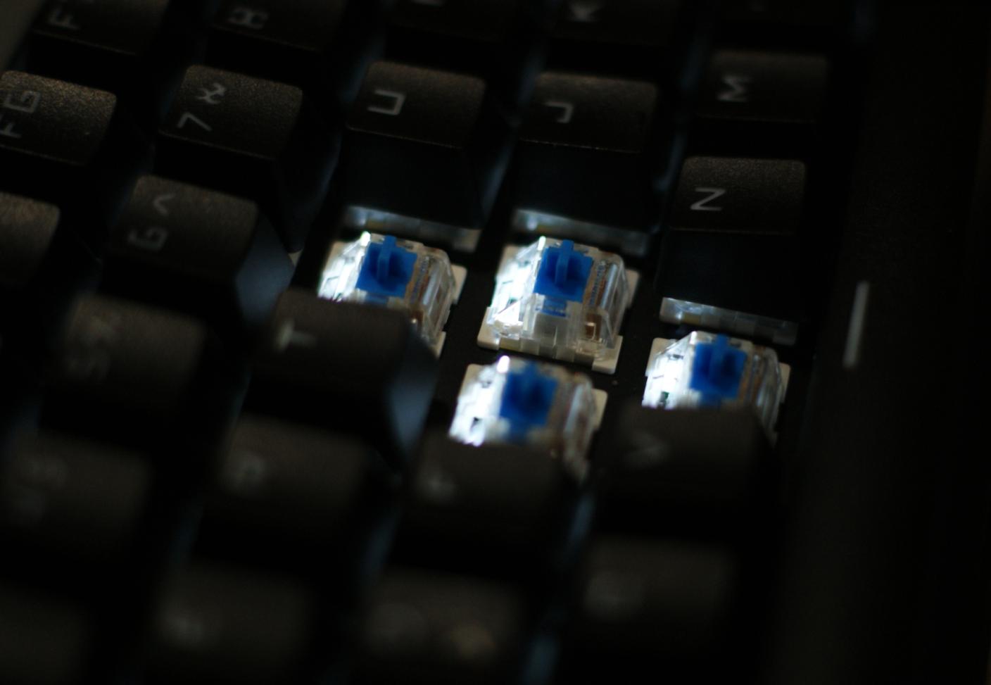 “一对多”的畅快体验——佰思川MK75+无线双模机械键鼠套装体验