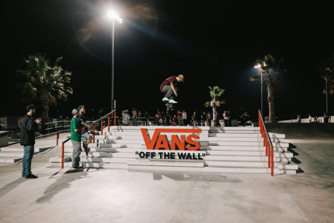 万斯50周年纪念鞋,万斯五十周年纪念版鞋