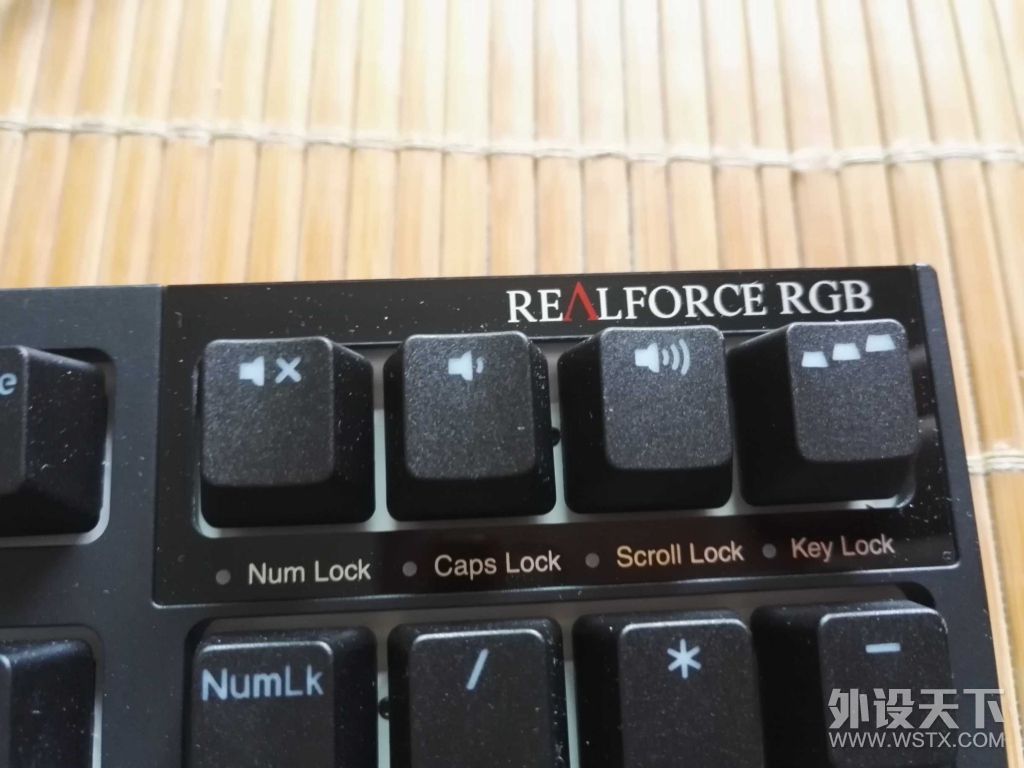 最好的静电容键盘款式,静电容键盘和红轴键盘