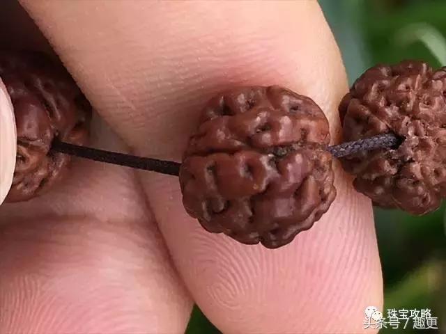 金刚后期发黑怎么办,金刚有什么办法让它变红