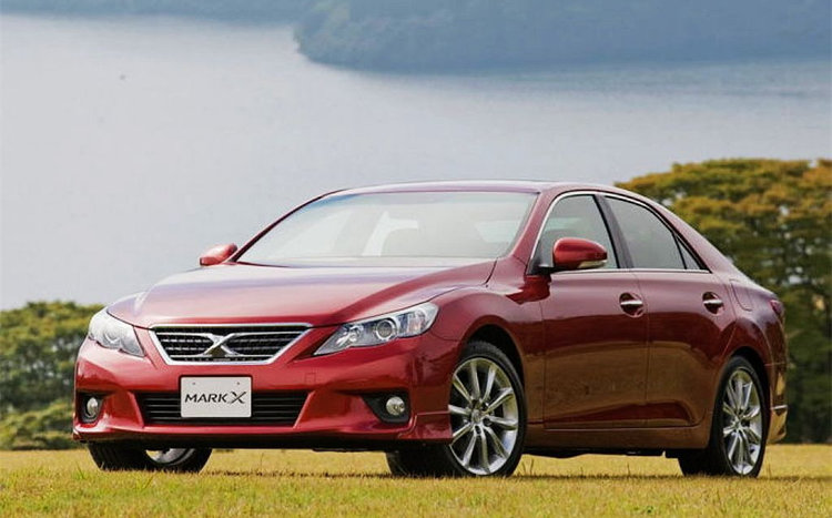 谈情怀还行，谈性能还差的远一些，锐志真的一蹶不振还是会奋起直追？