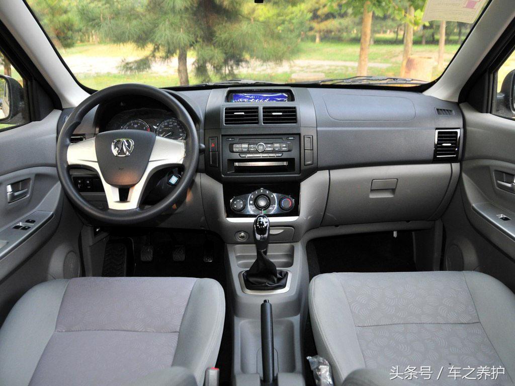 车长超5米标配245马力,起步配v6引擎全时四驱车长5米