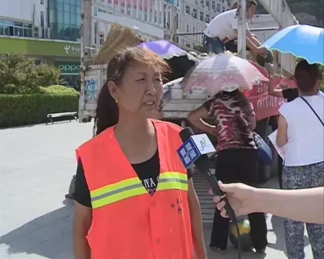 关爱户外劳动者爱心驿站送清凉,环卫夏季作业忙爱心企业送清凉