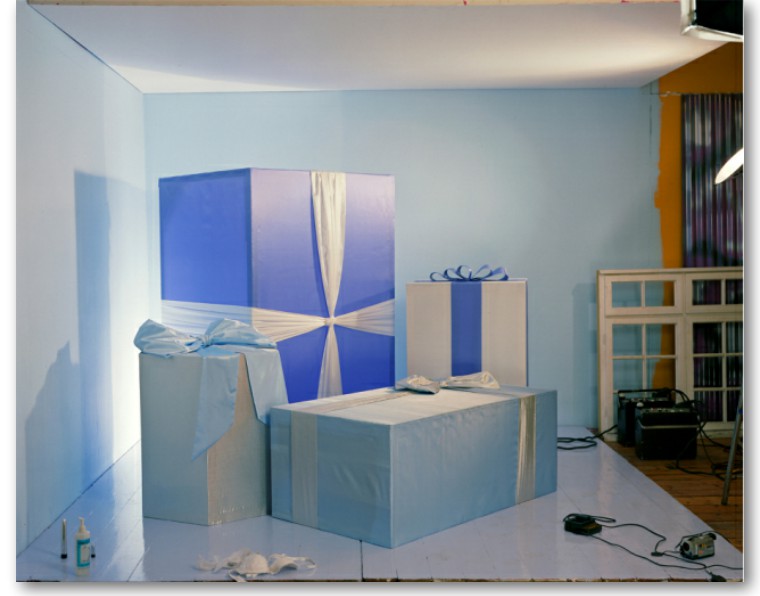 快公司：成人电影摄影棚是什么样子的？她用十年记录了一万个给你看