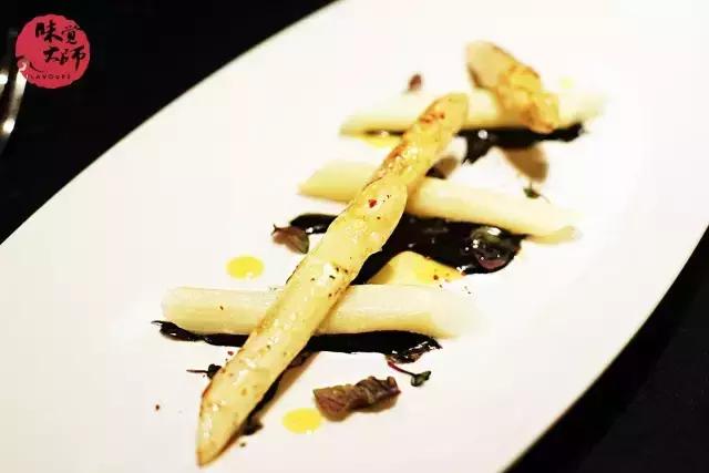 白芦笋季娇嫩可口,怎样才能吃到