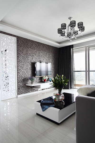 武汉老园艺师为讨好老伴，毅然把卧室窗台巧变花园式榻榻米！